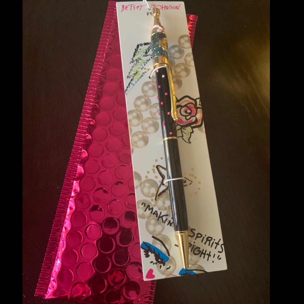 Betsy Johnson pen
